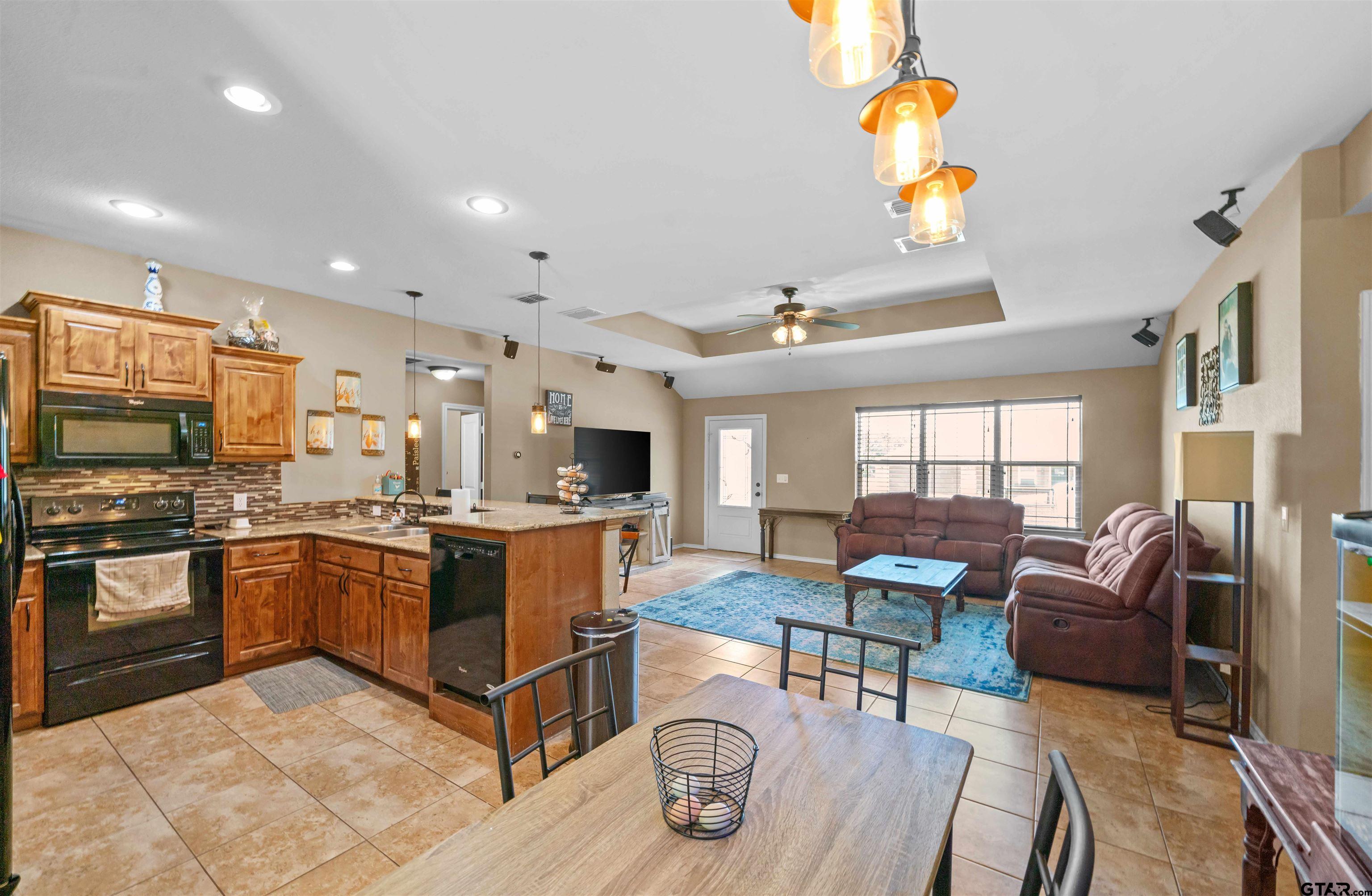 305 Mission Crest Cir