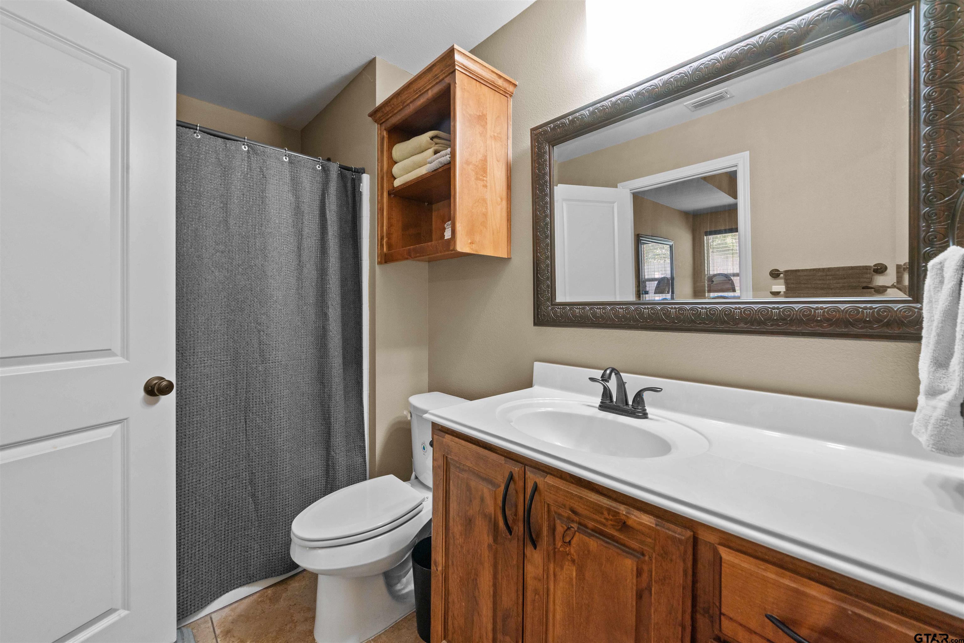 305 Mission Crest Cir