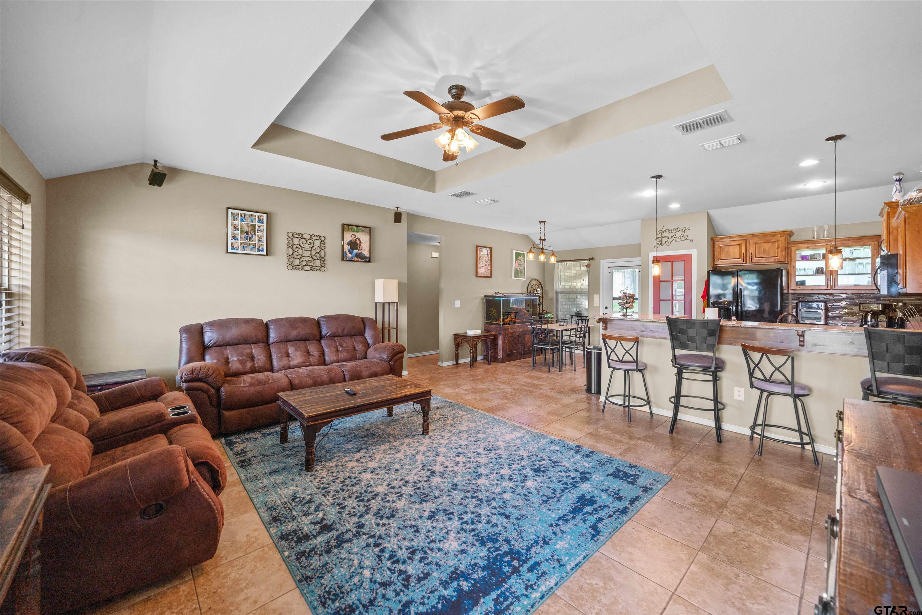 305 Mission Crest Cir