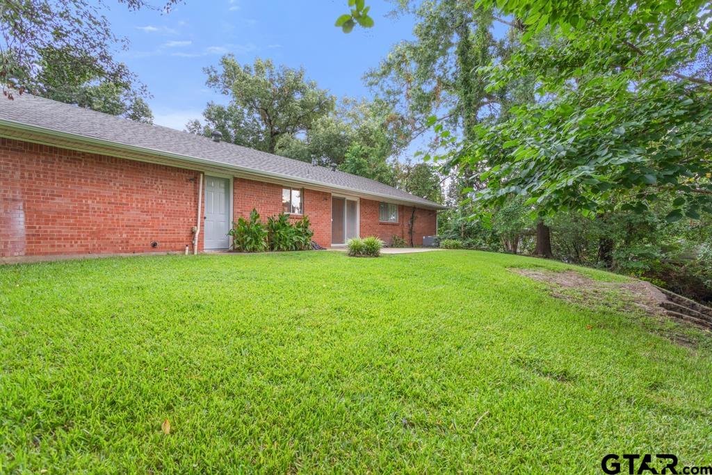 3601 McMillan Dr.