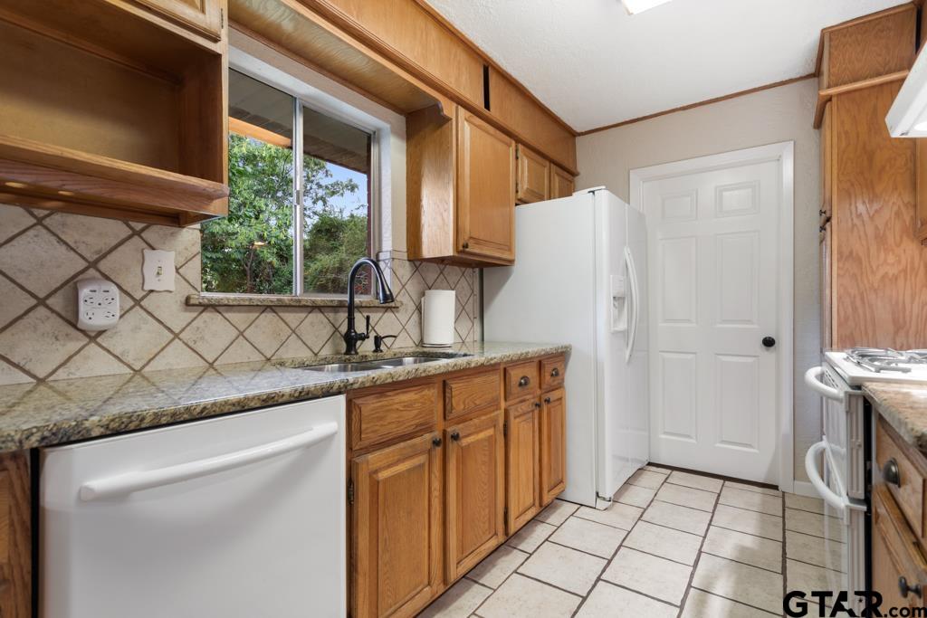 3601 McMillan Dr.