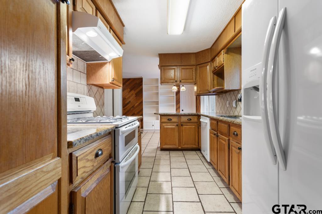 3601 McMillan Dr.