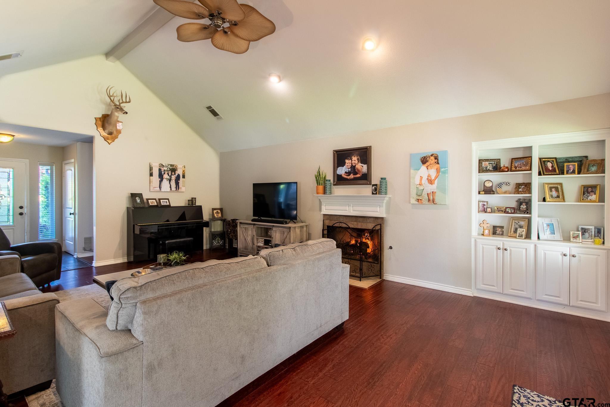 11410 Chasewood Dr.
