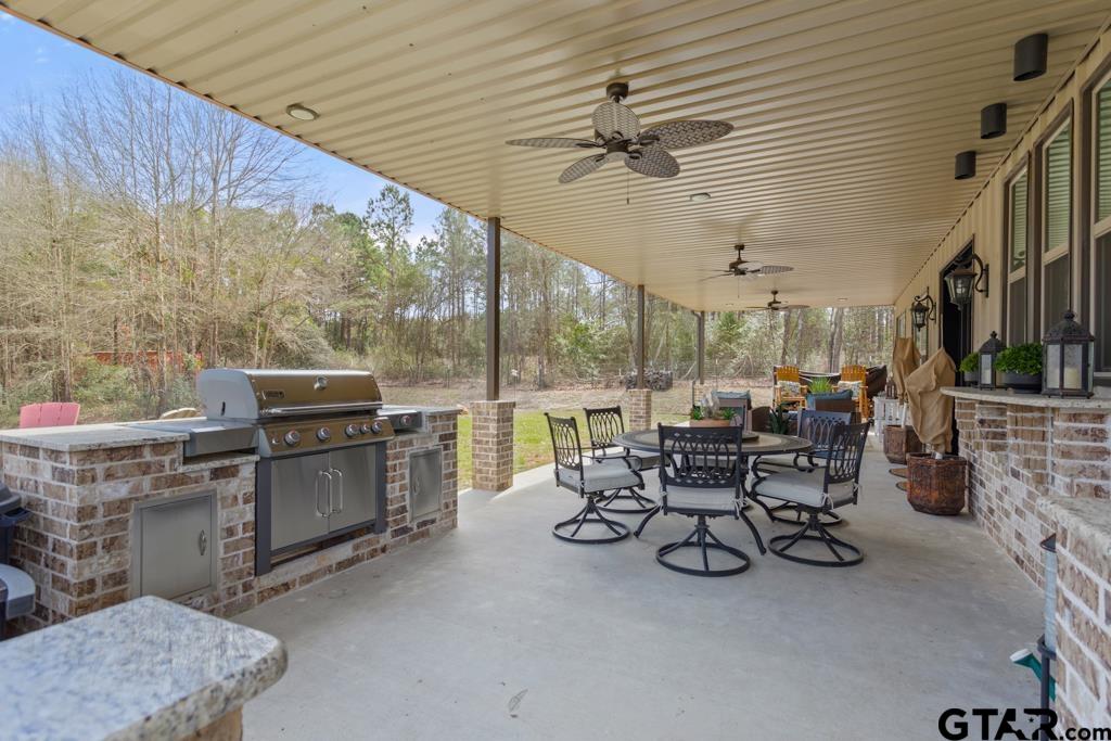 636 Spruce Rd