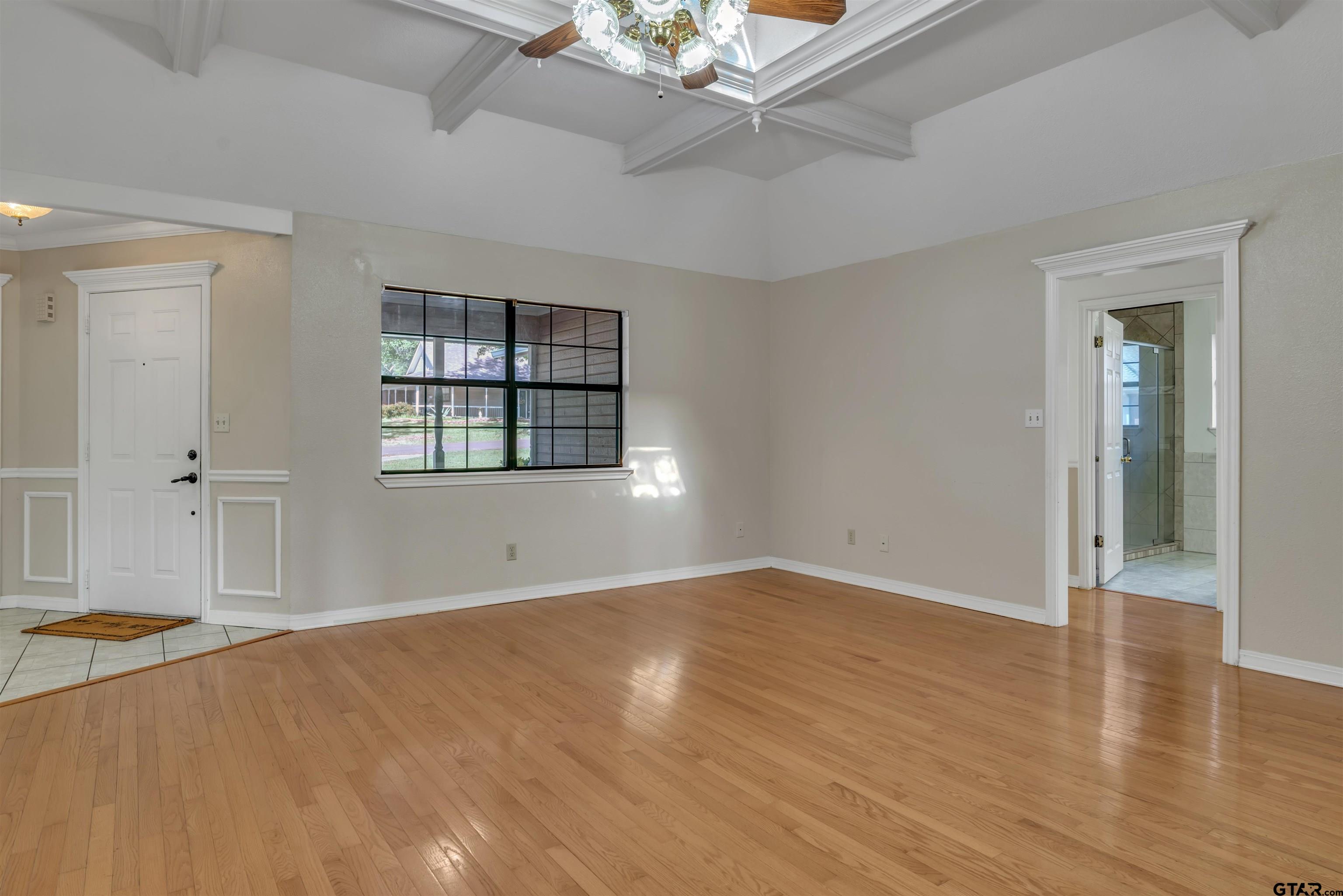 105 Lindsey Brook LN