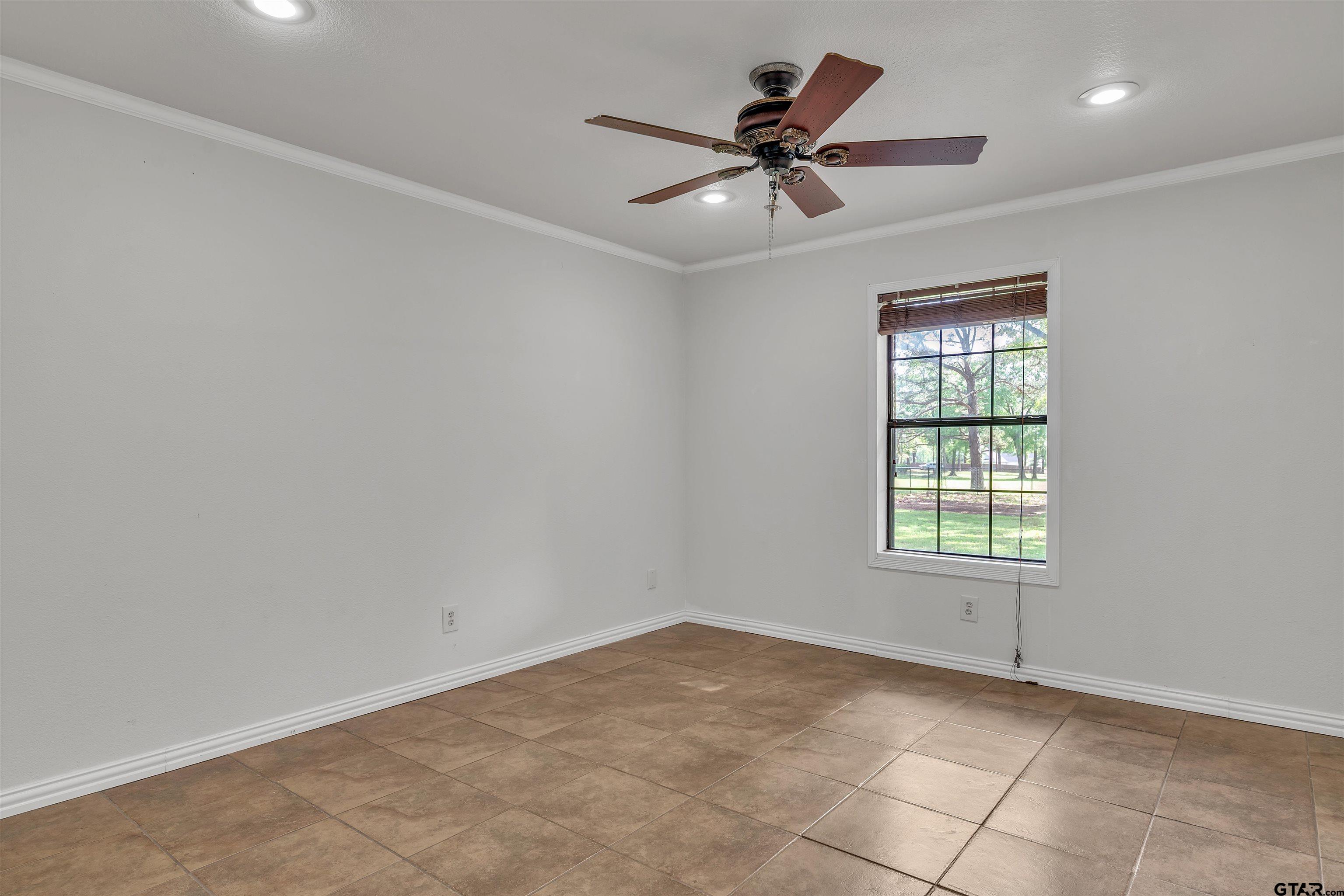 105 Lindsey Brook LN