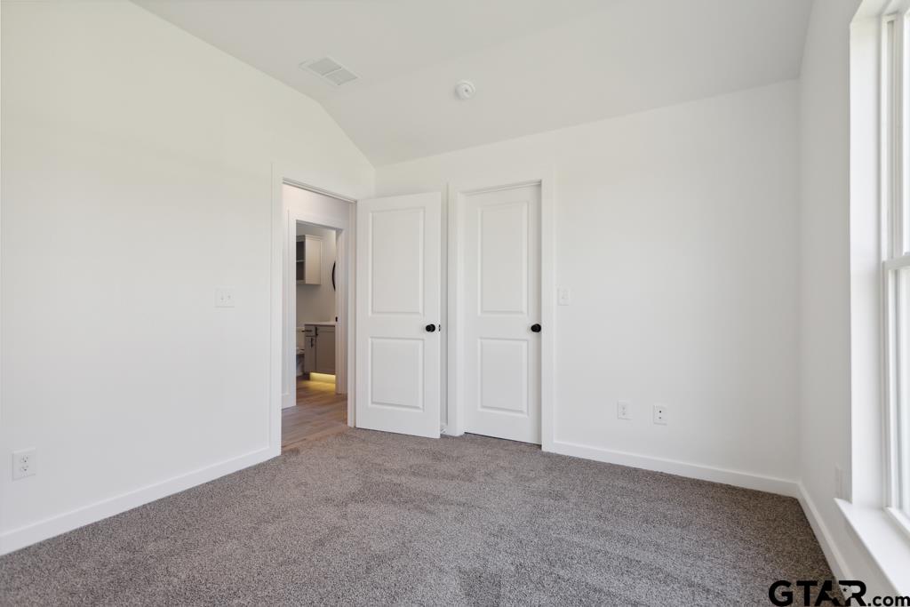 16234 Crossing Circle