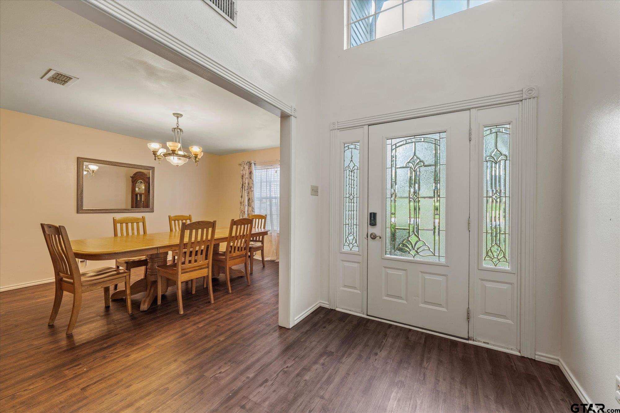 2807 Augusta Dr