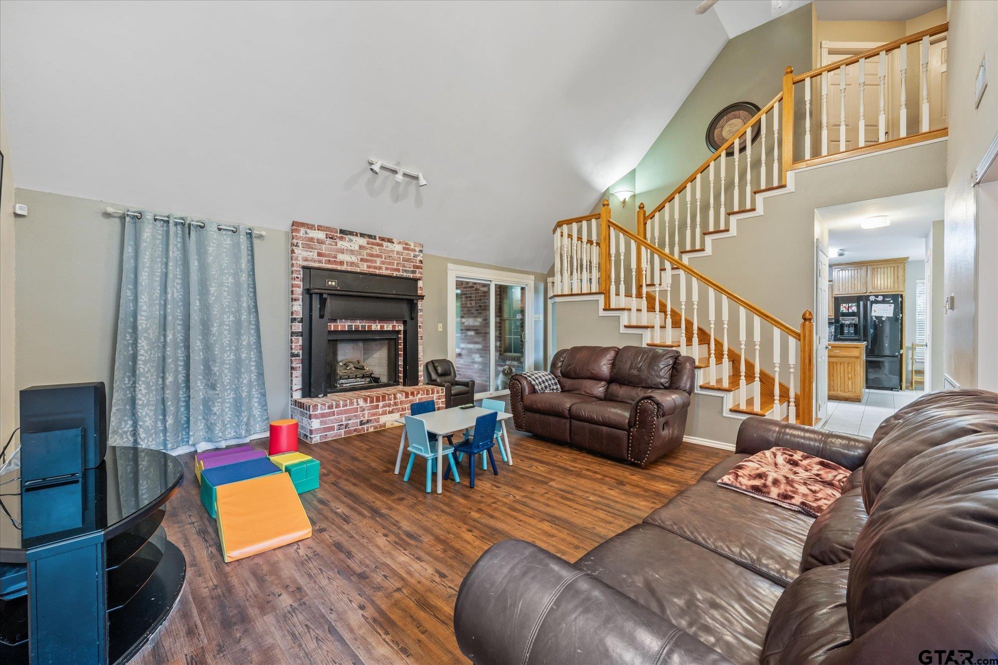 2807 Augusta Dr