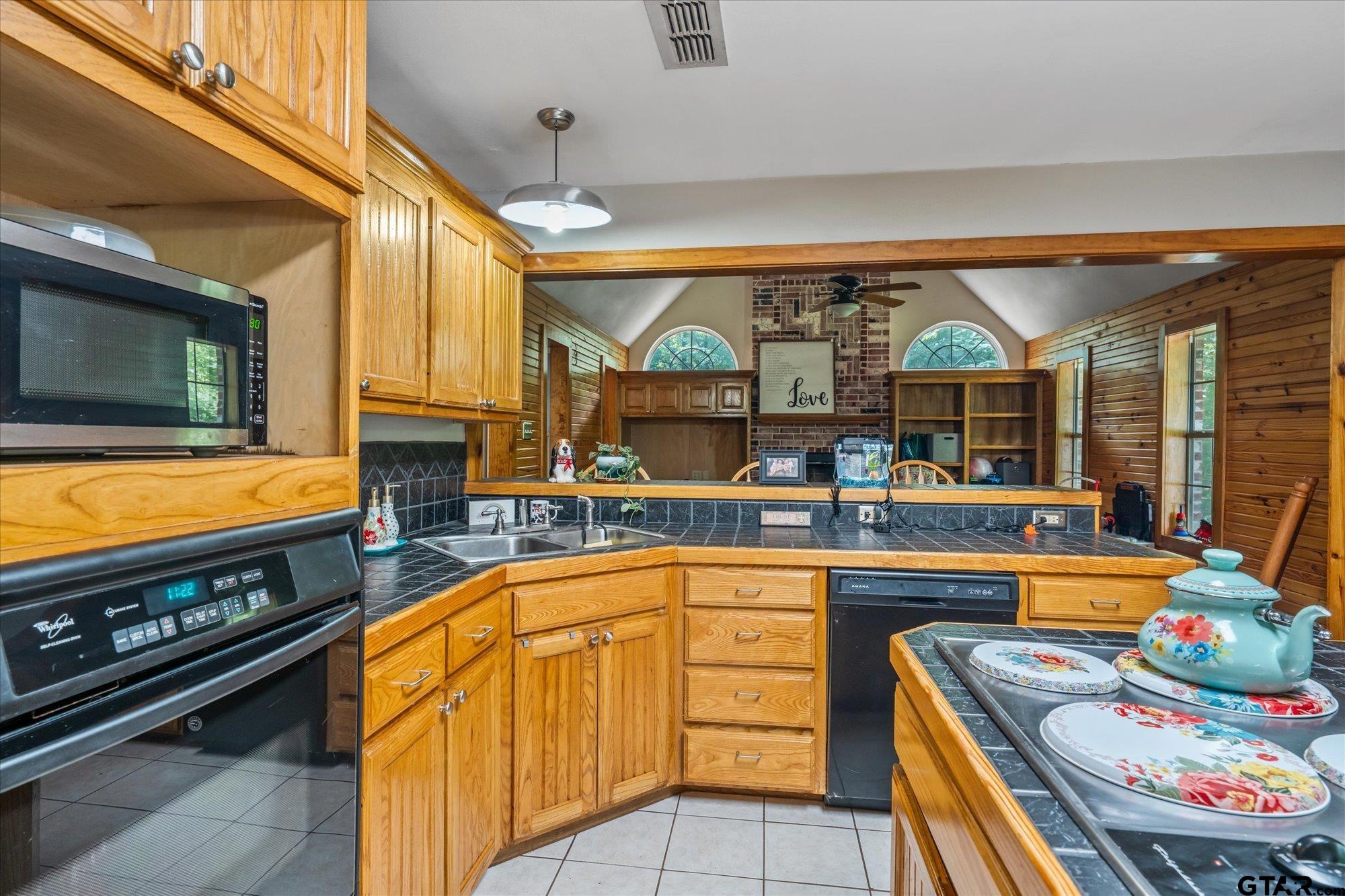 2807 Augusta Dr