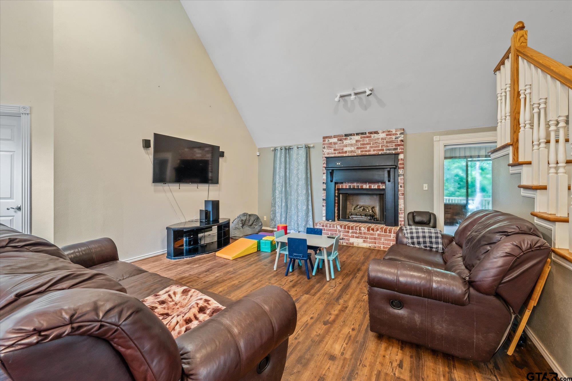 2807 Augusta Dr