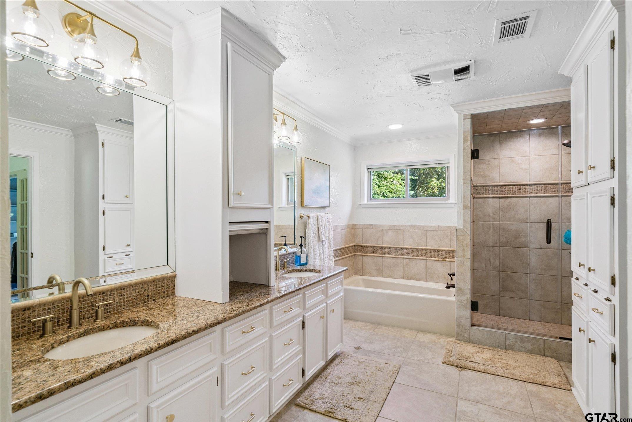 23220 Bay Side Circle