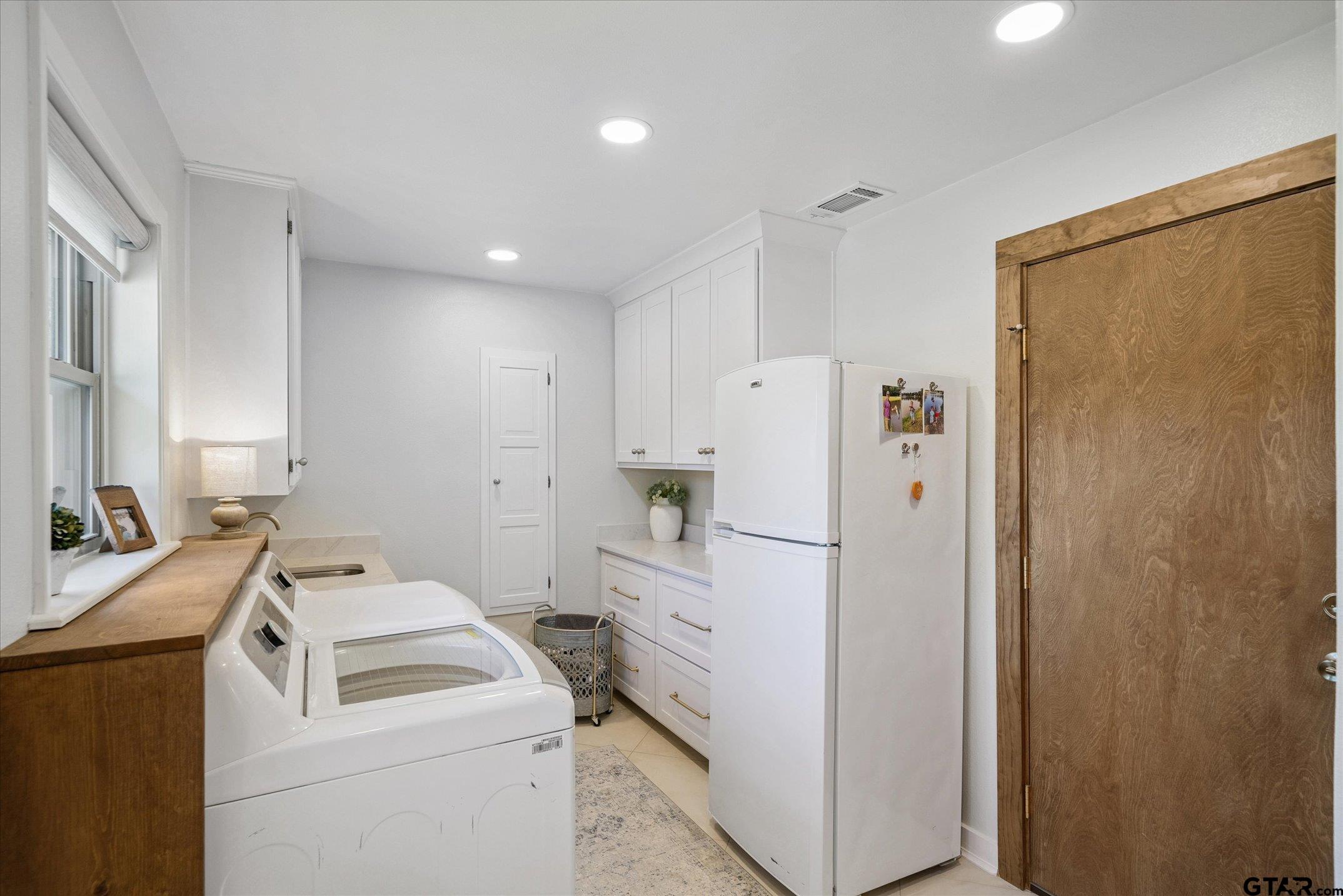 23220 Bay Side Circle