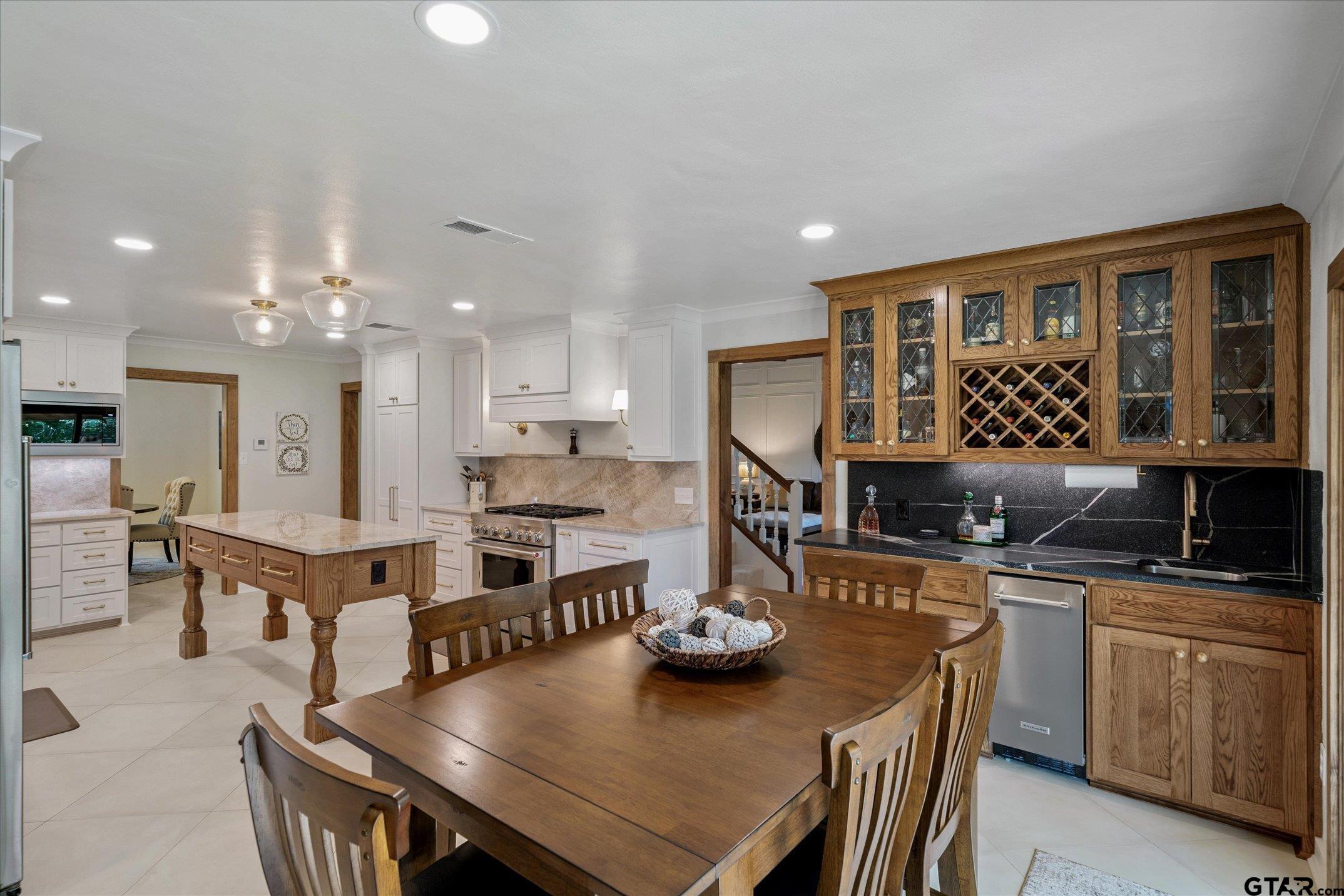 23220 Bay Side Circle