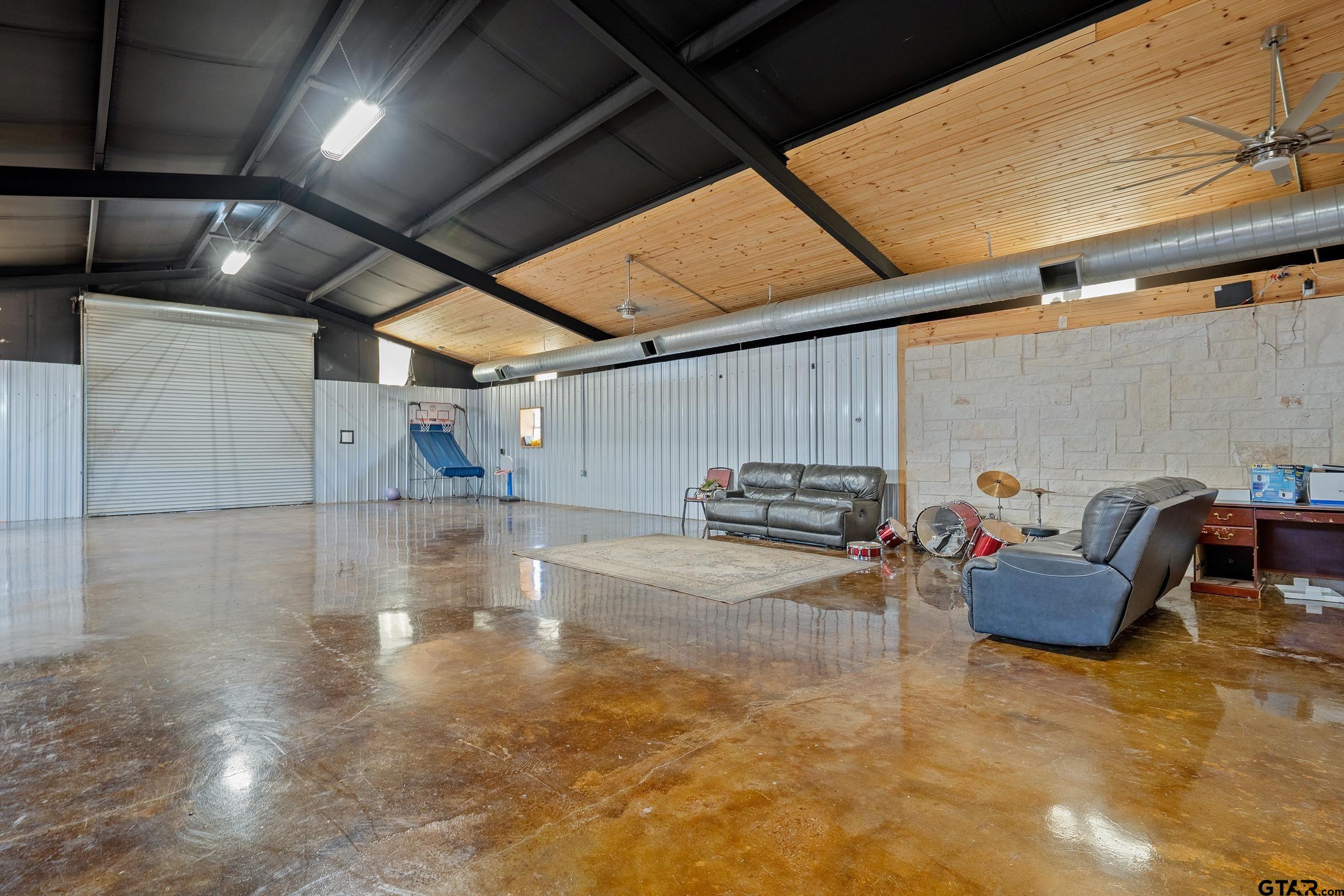 3481 N Loop 343