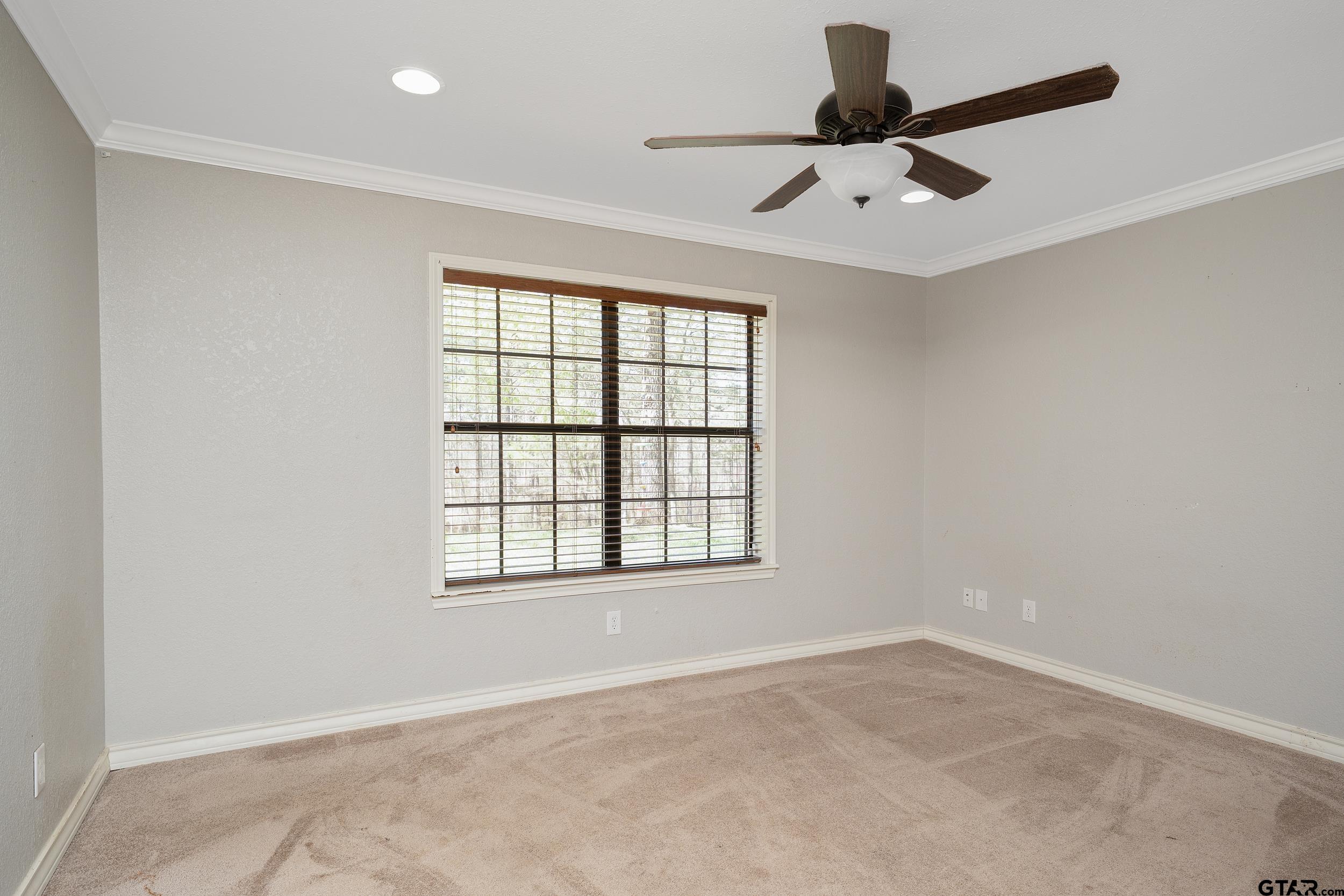 3481 N Loop 343