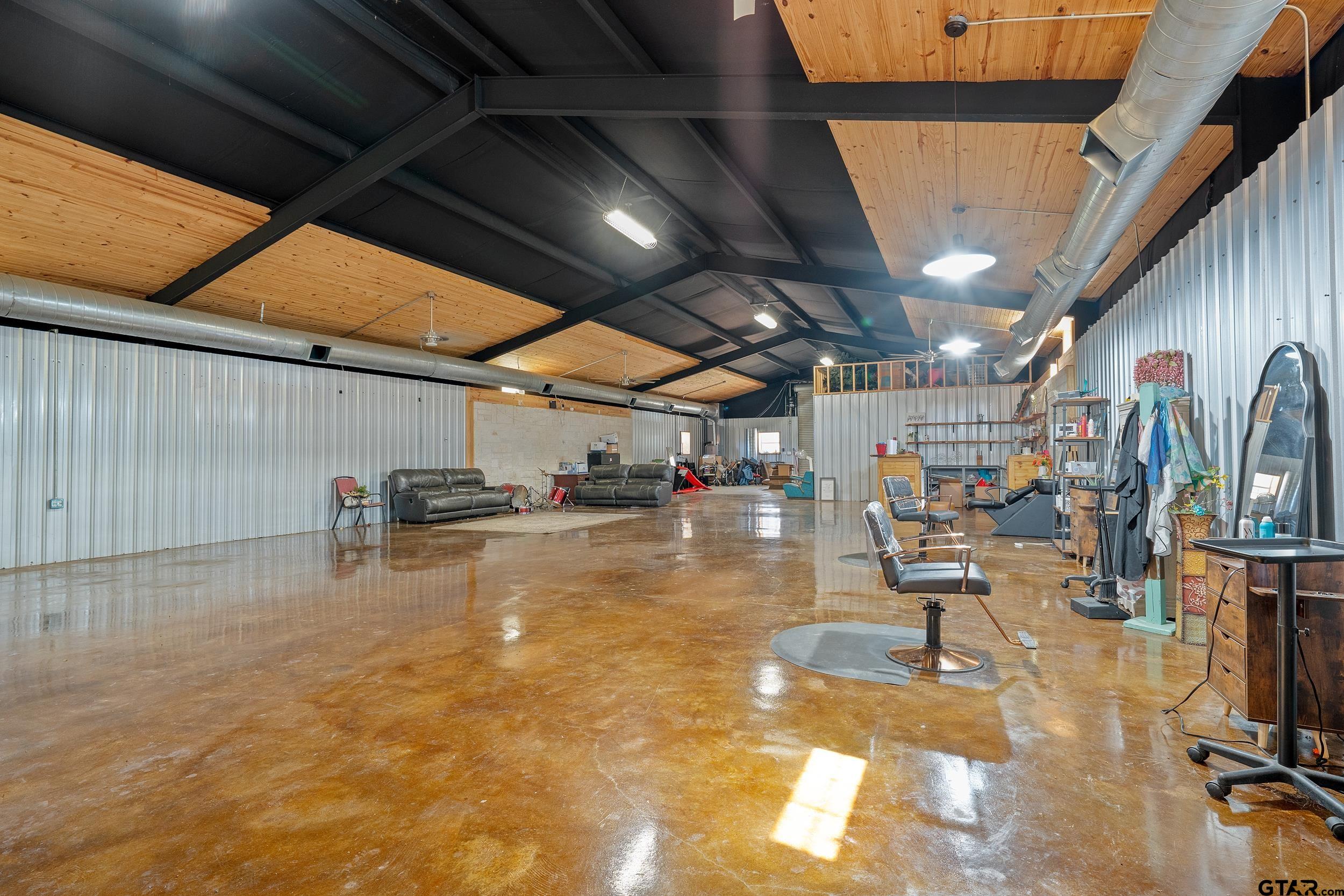 3481 N Loop 343