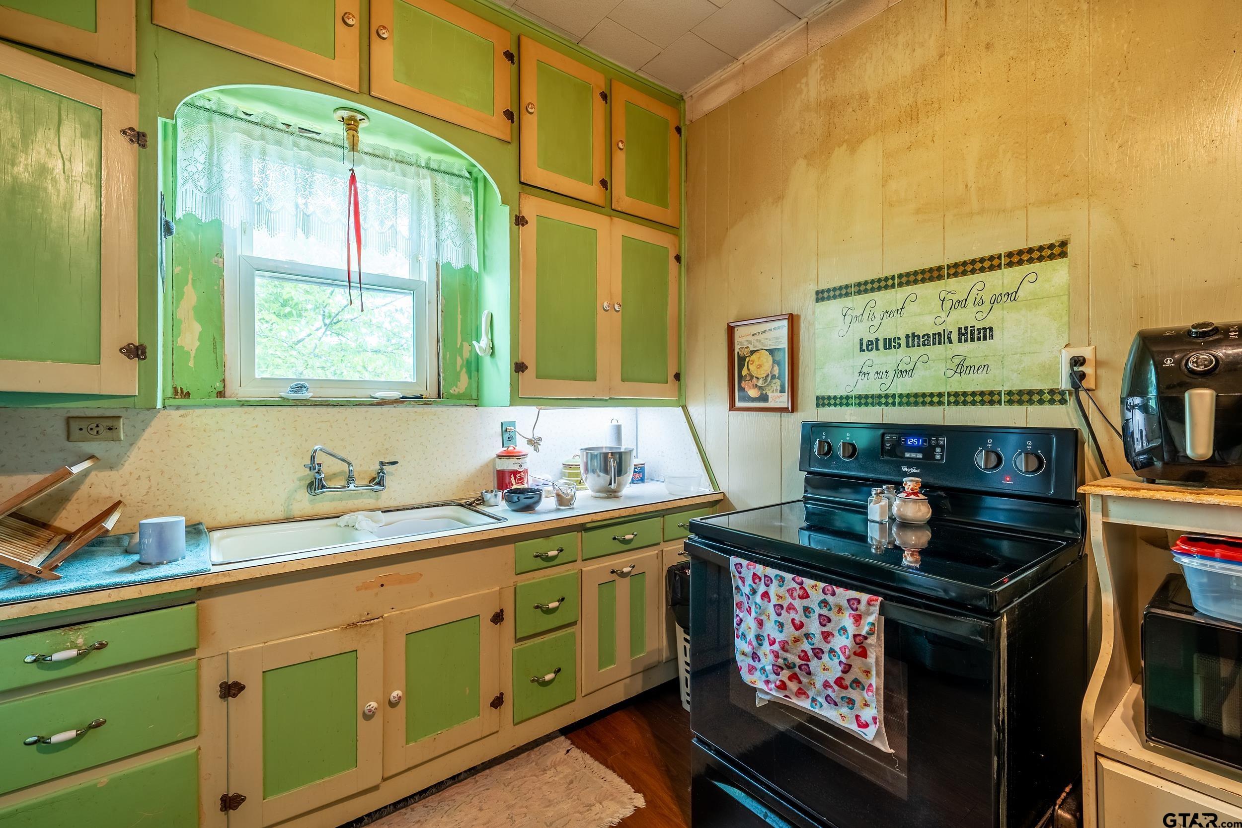 6591 E FM 235