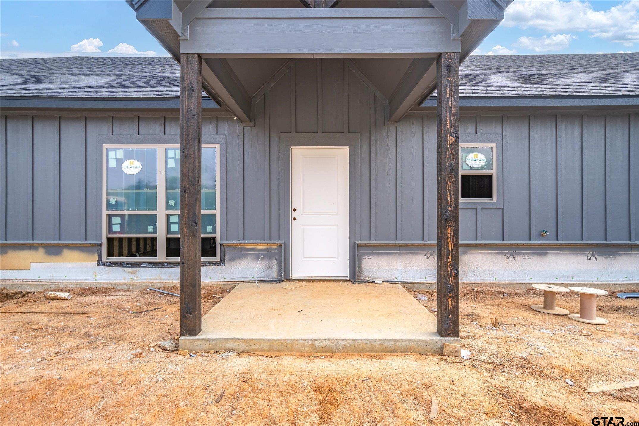 4073 County Road 152 W