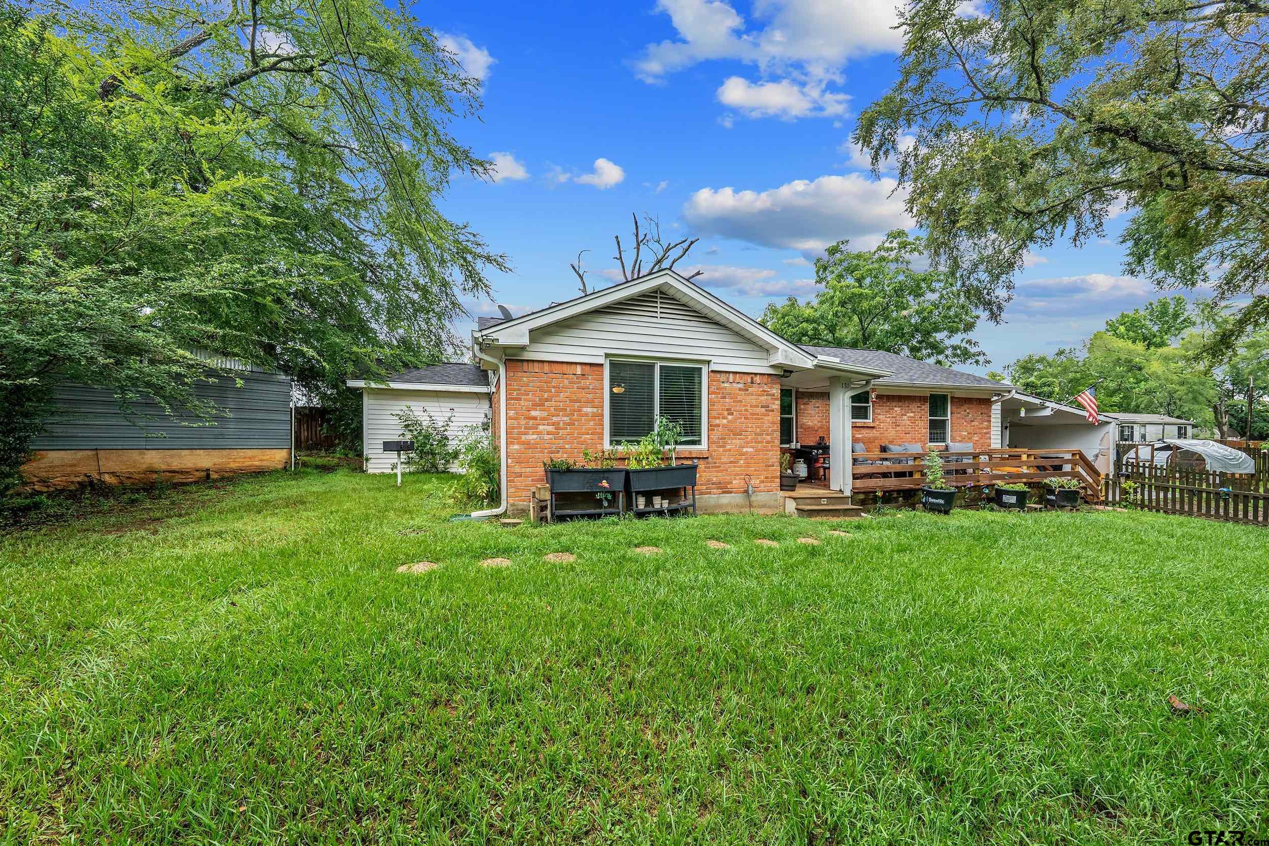 131 Ray St