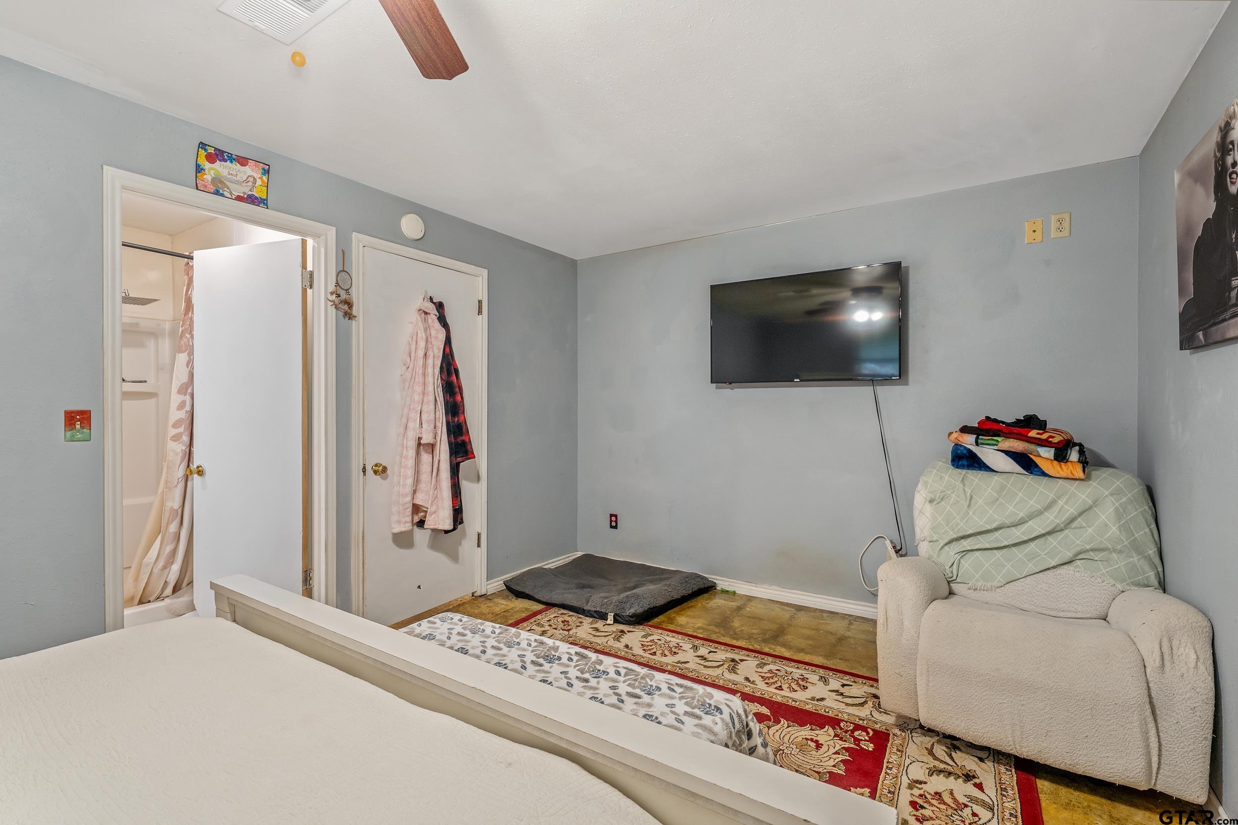 131 Ray St