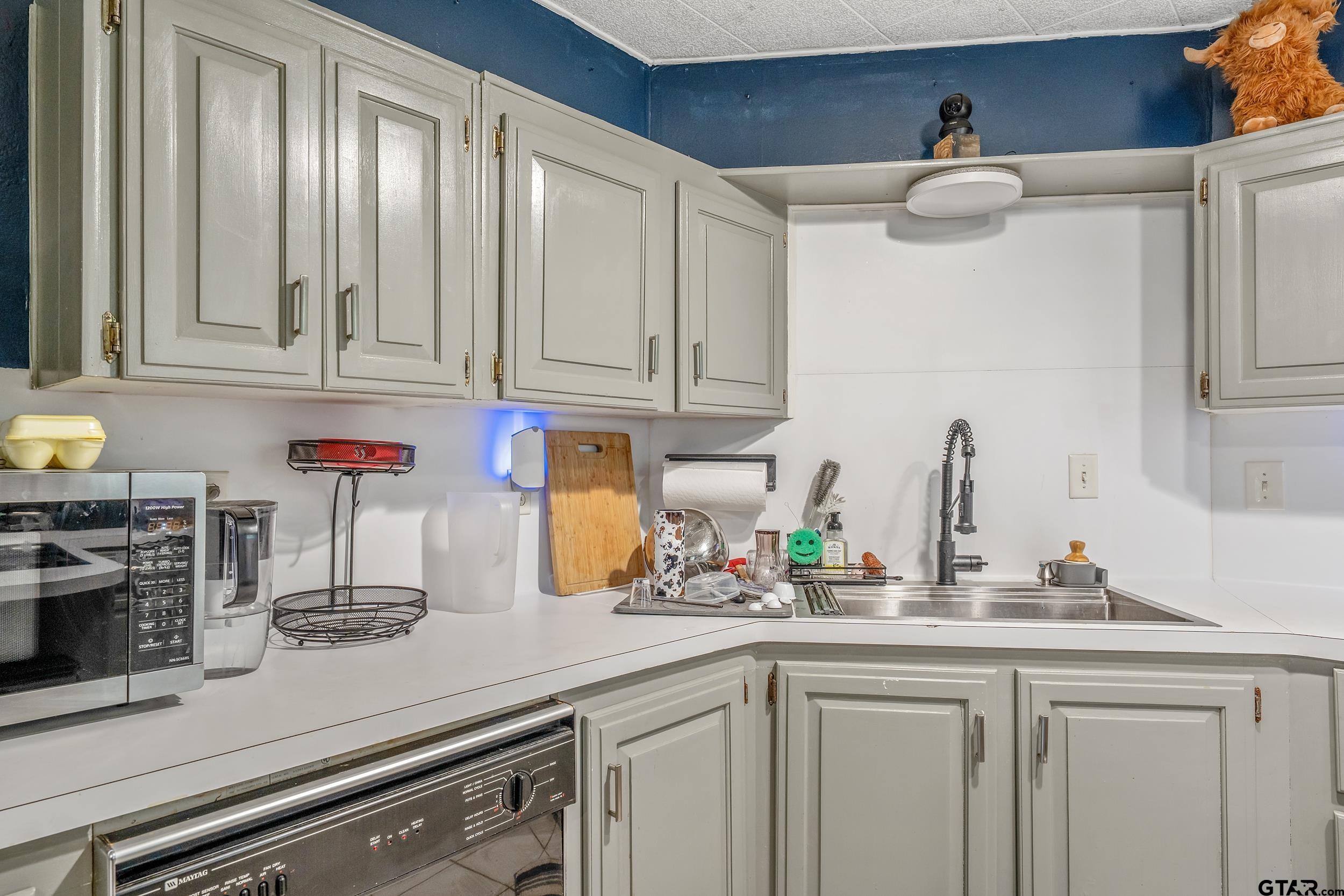 131 Ray St