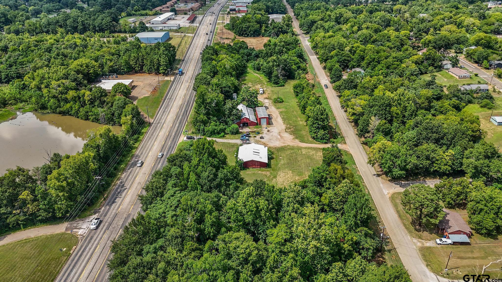 946 US HWY 69