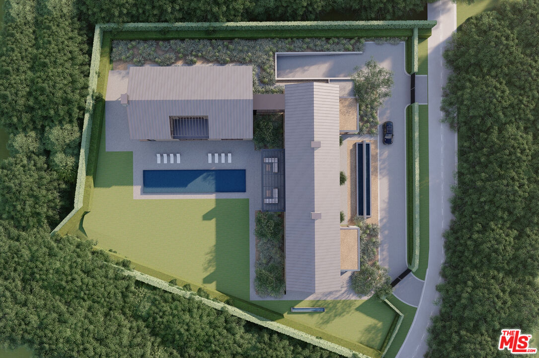 327 Delfern Dr