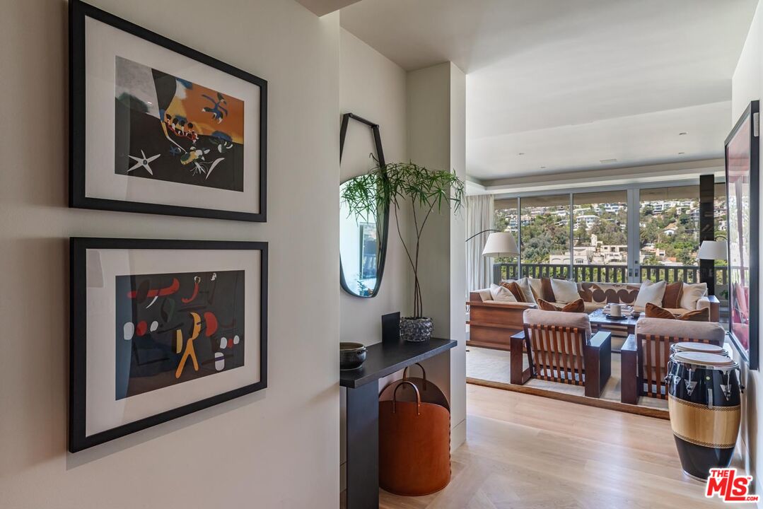 9255 Doheny Rd Unit: 1901