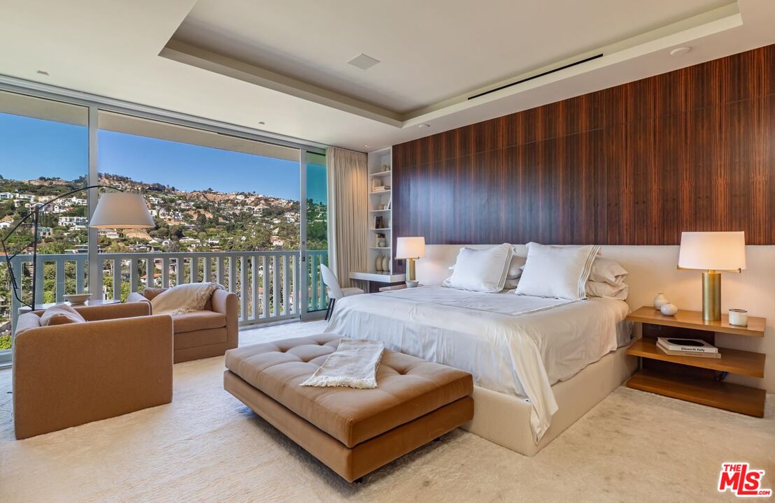 9255 Doheny Rd Unit: 1901