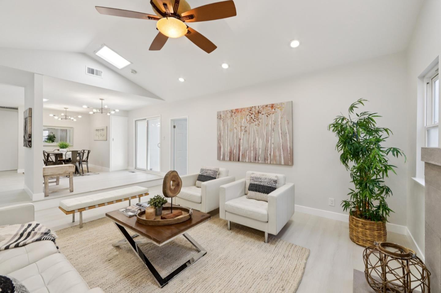 1684 Zinnia Lane