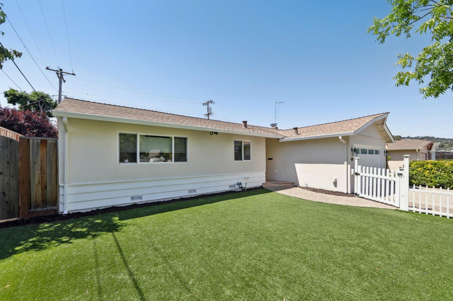 1684 Zinnia Lane