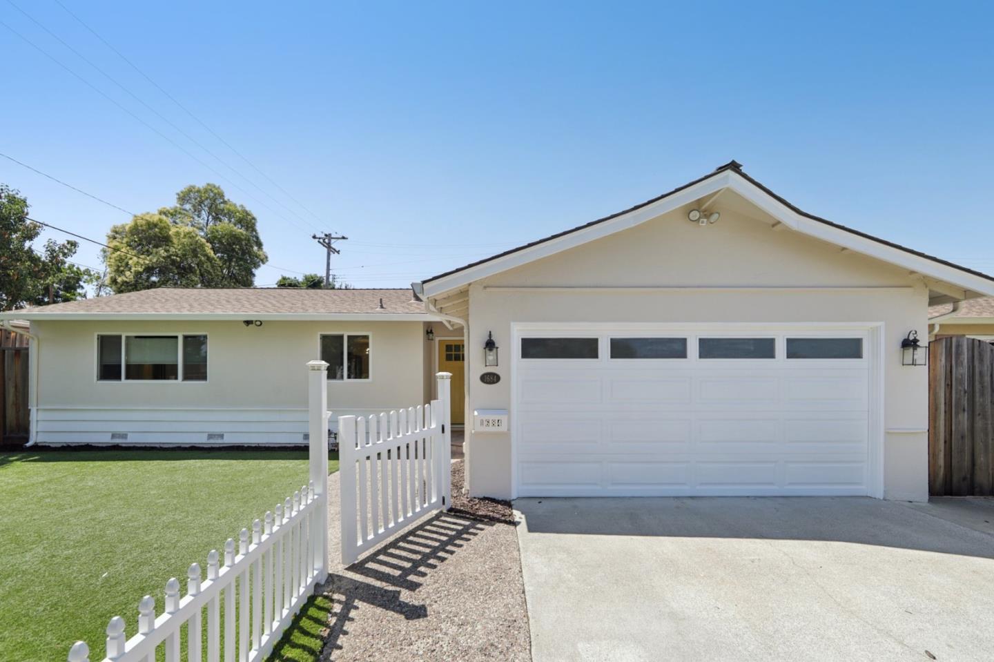 1684 Zinnia Lane