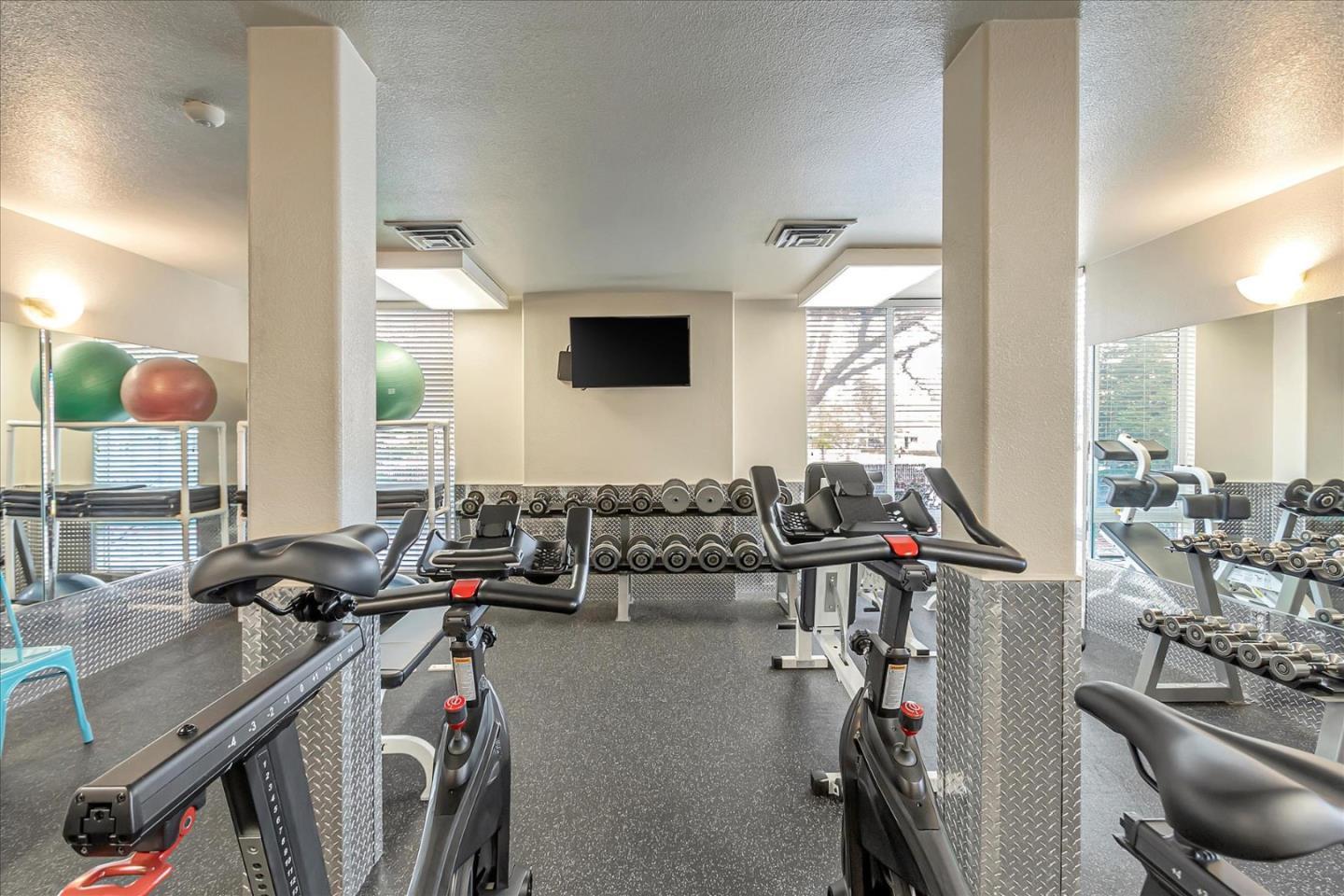 801 South Winchester Boulevard 1118