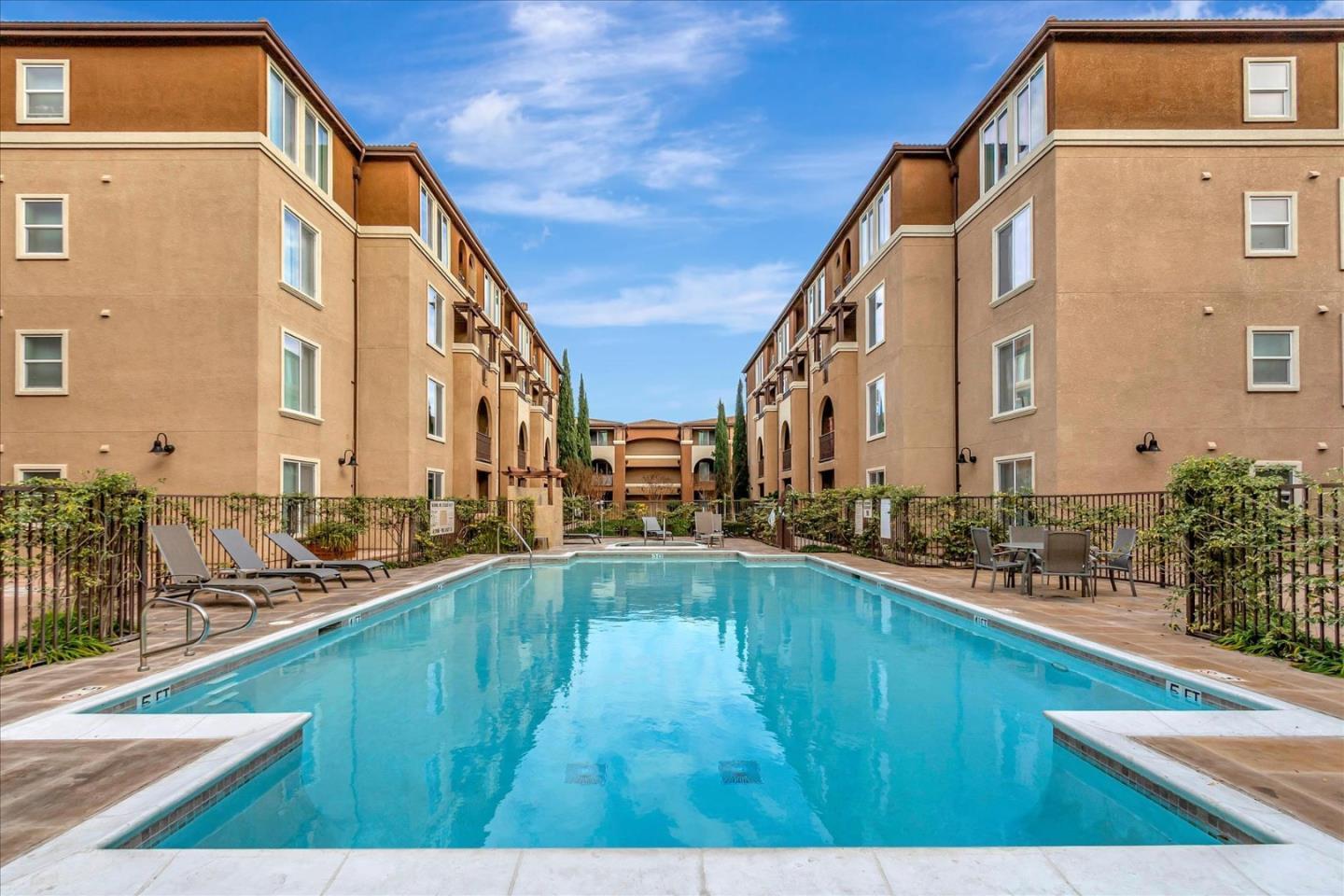 801 South Winchester Boulevard 1118