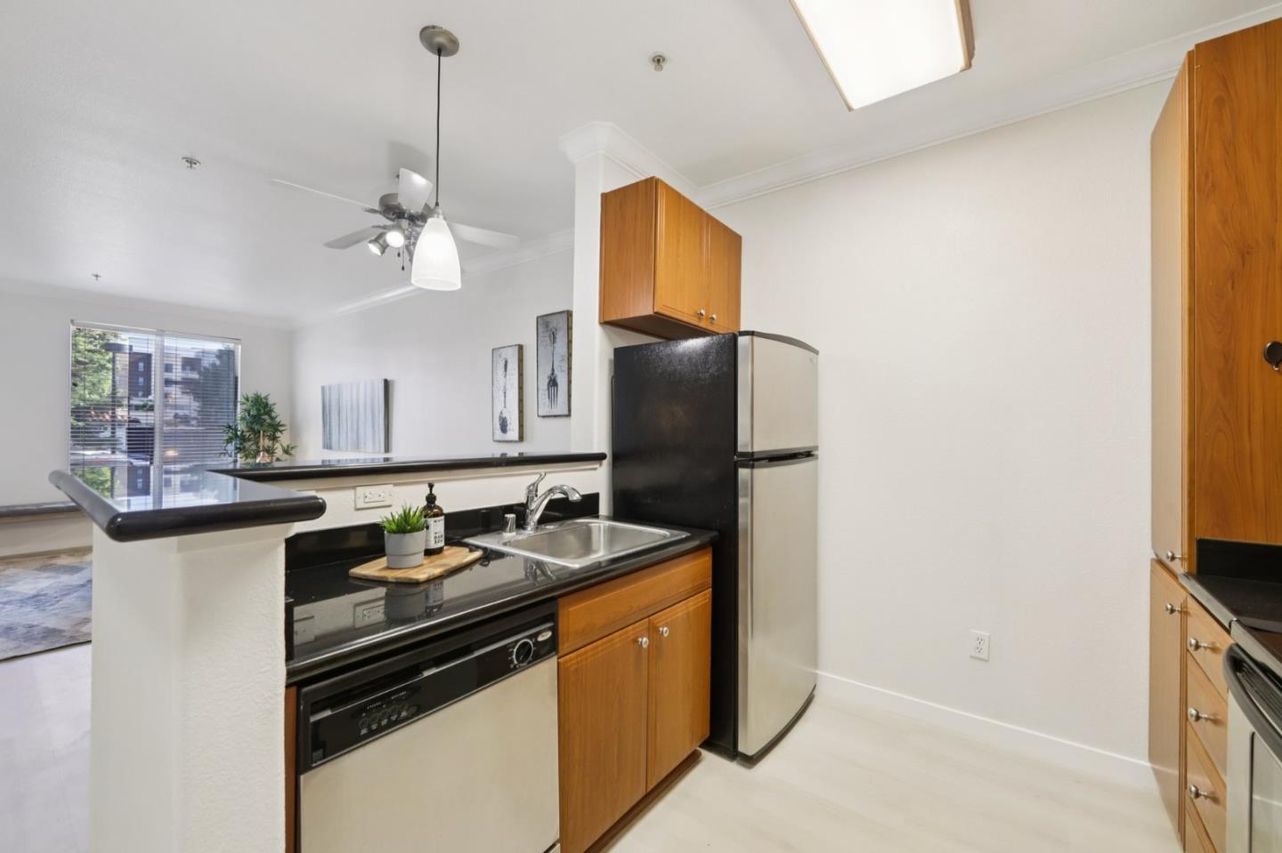 801 South Winchester Boulevard 1118