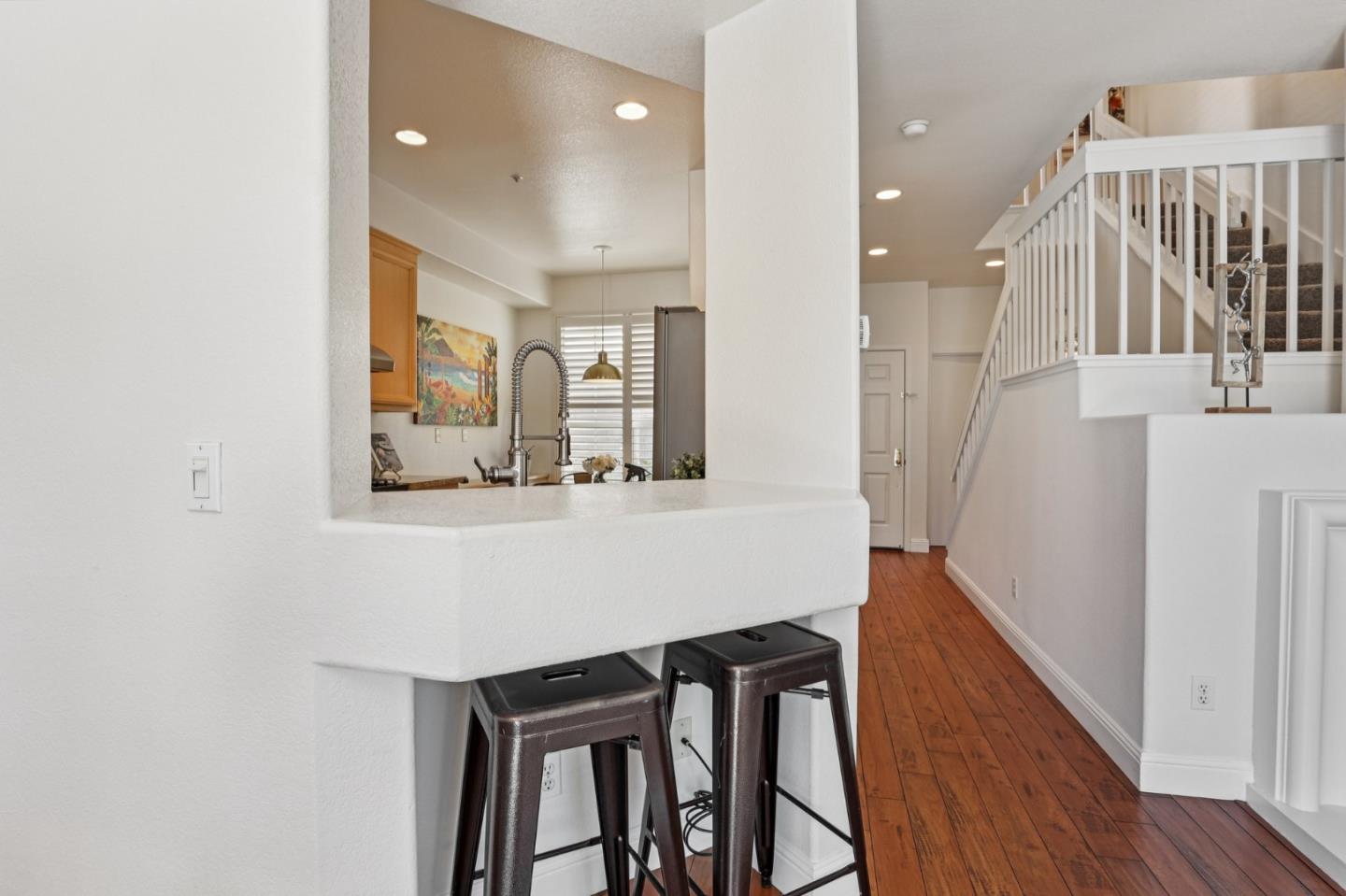595 Shoal Circle