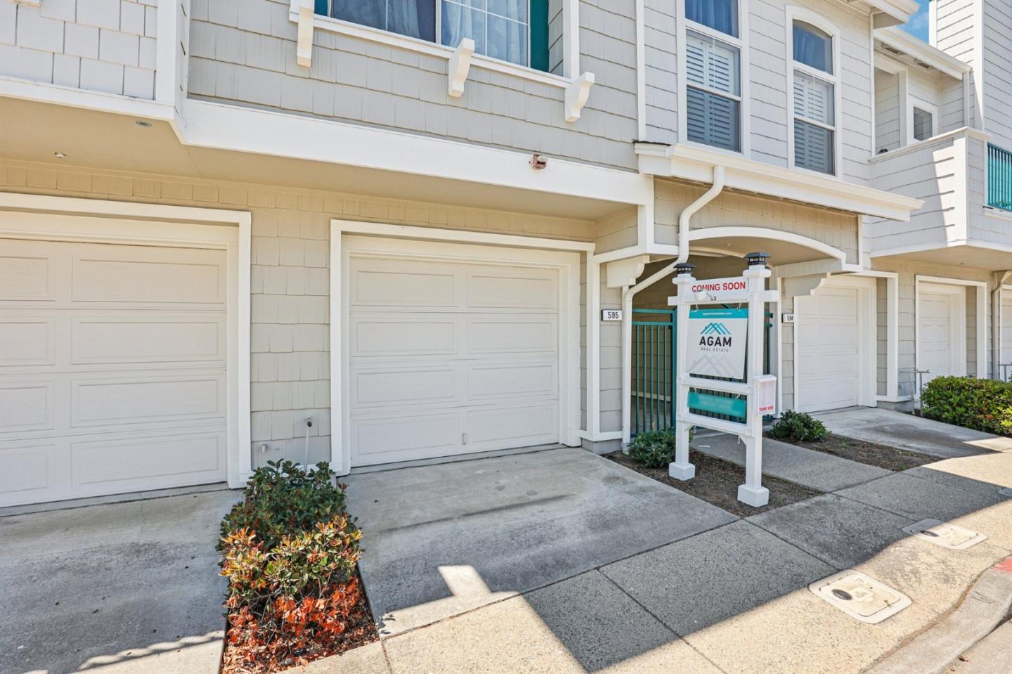 595 Shoal Circle