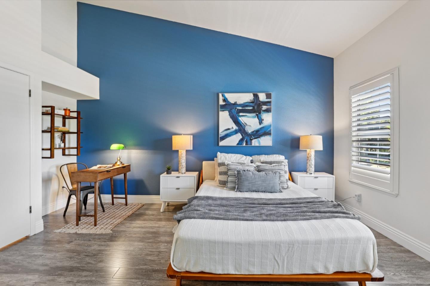 595 Shoal Circle