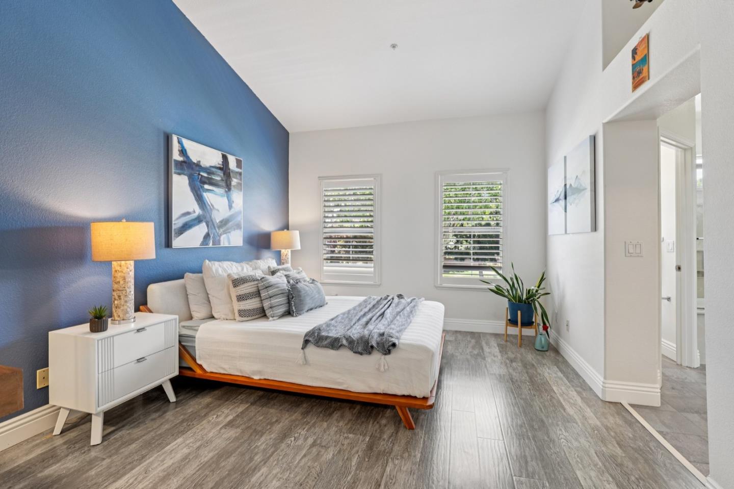 595 Shoal Circle