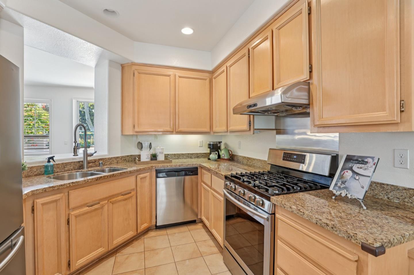 595 Shoal Circle