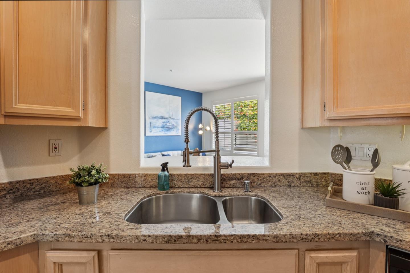 595 Shoal Circle
