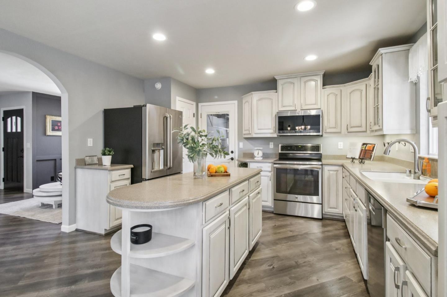 3179 Linkfield Way