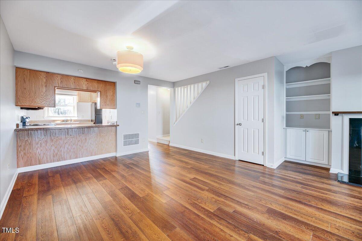 4472 Roller Court