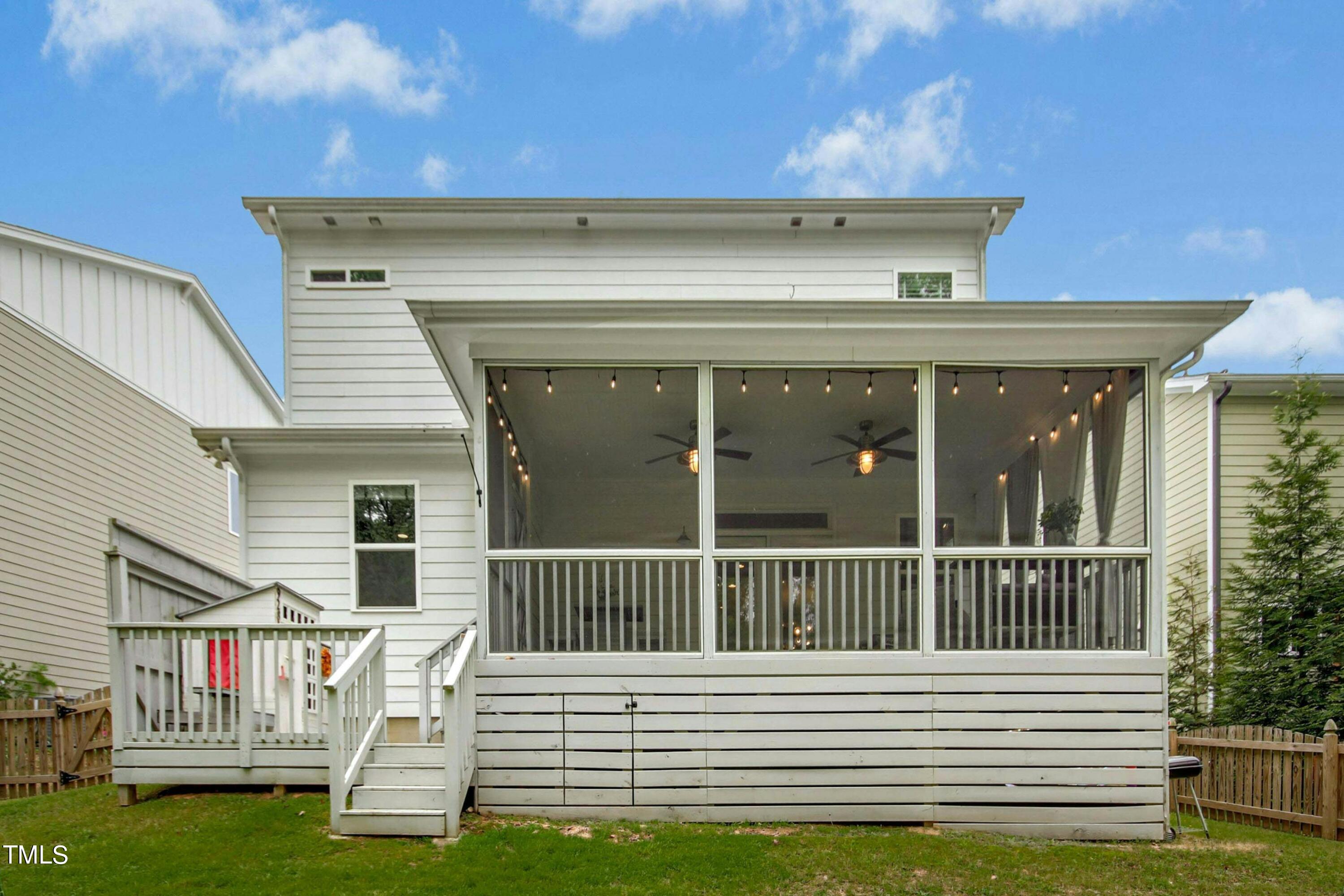 435 Plainview Avenue