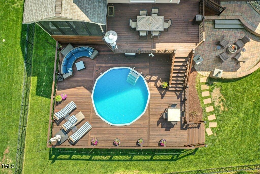 333 Flatrock Lane