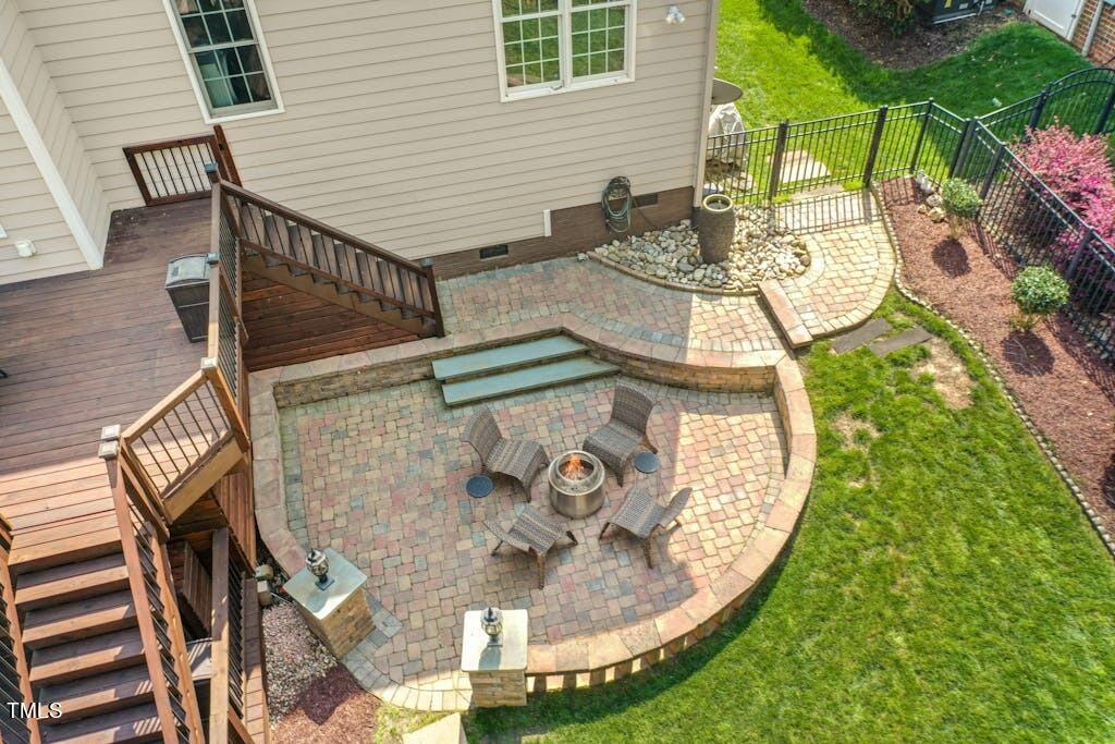 333 Flatrock Lane