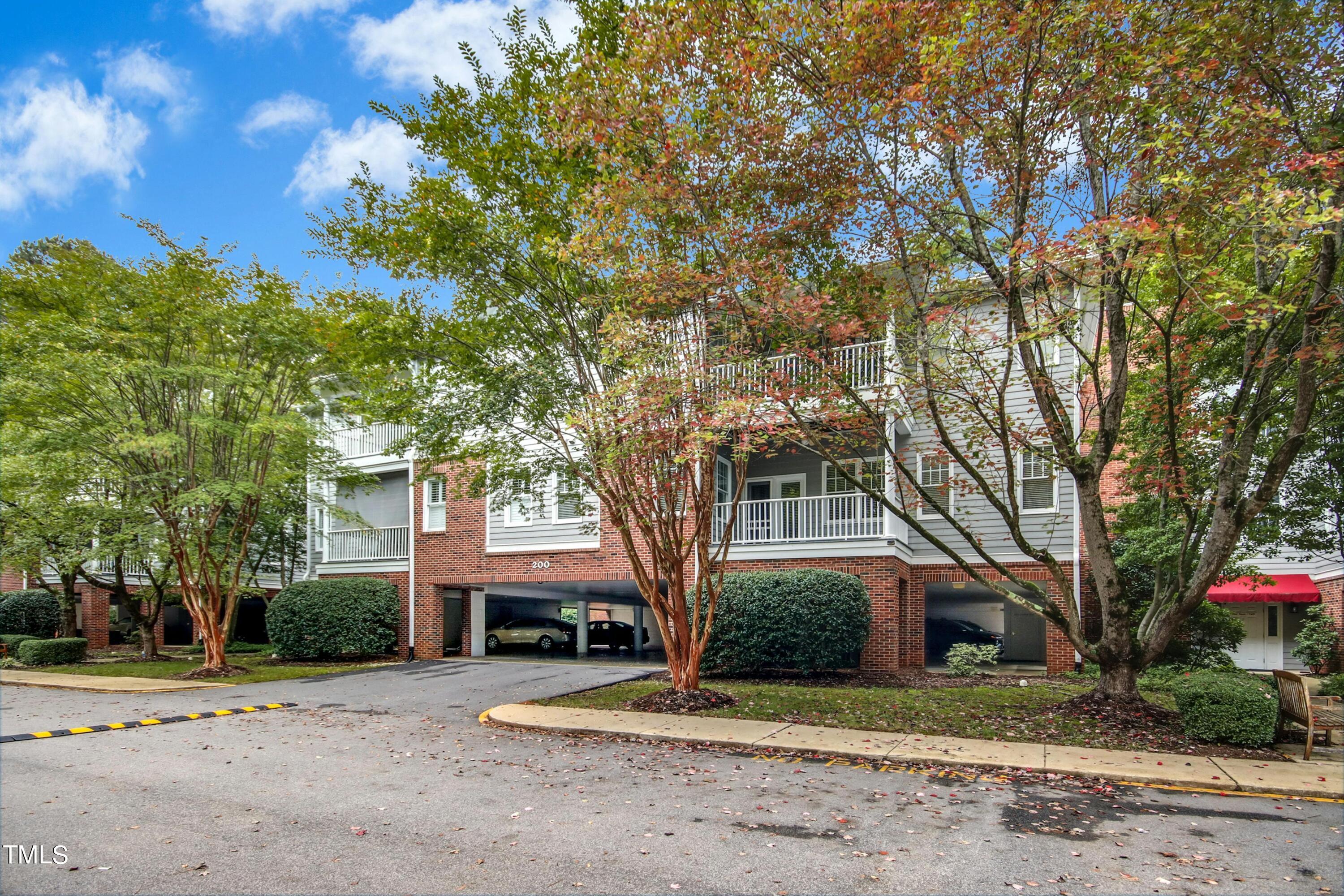 214 Lord Byron Court