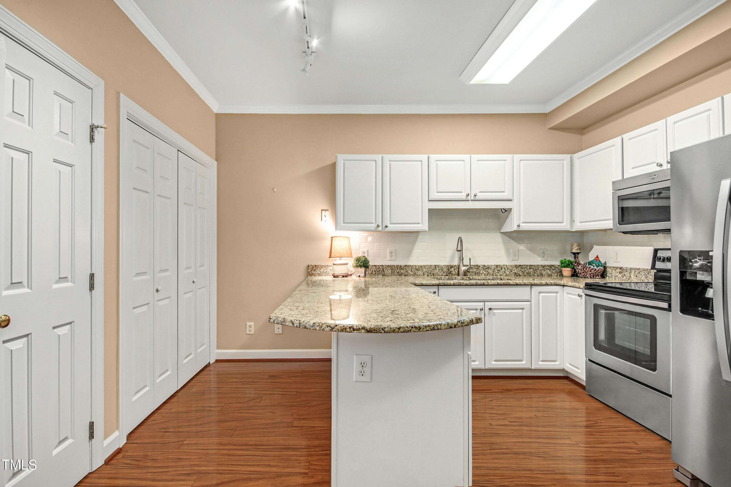 214 Lord Byron Court