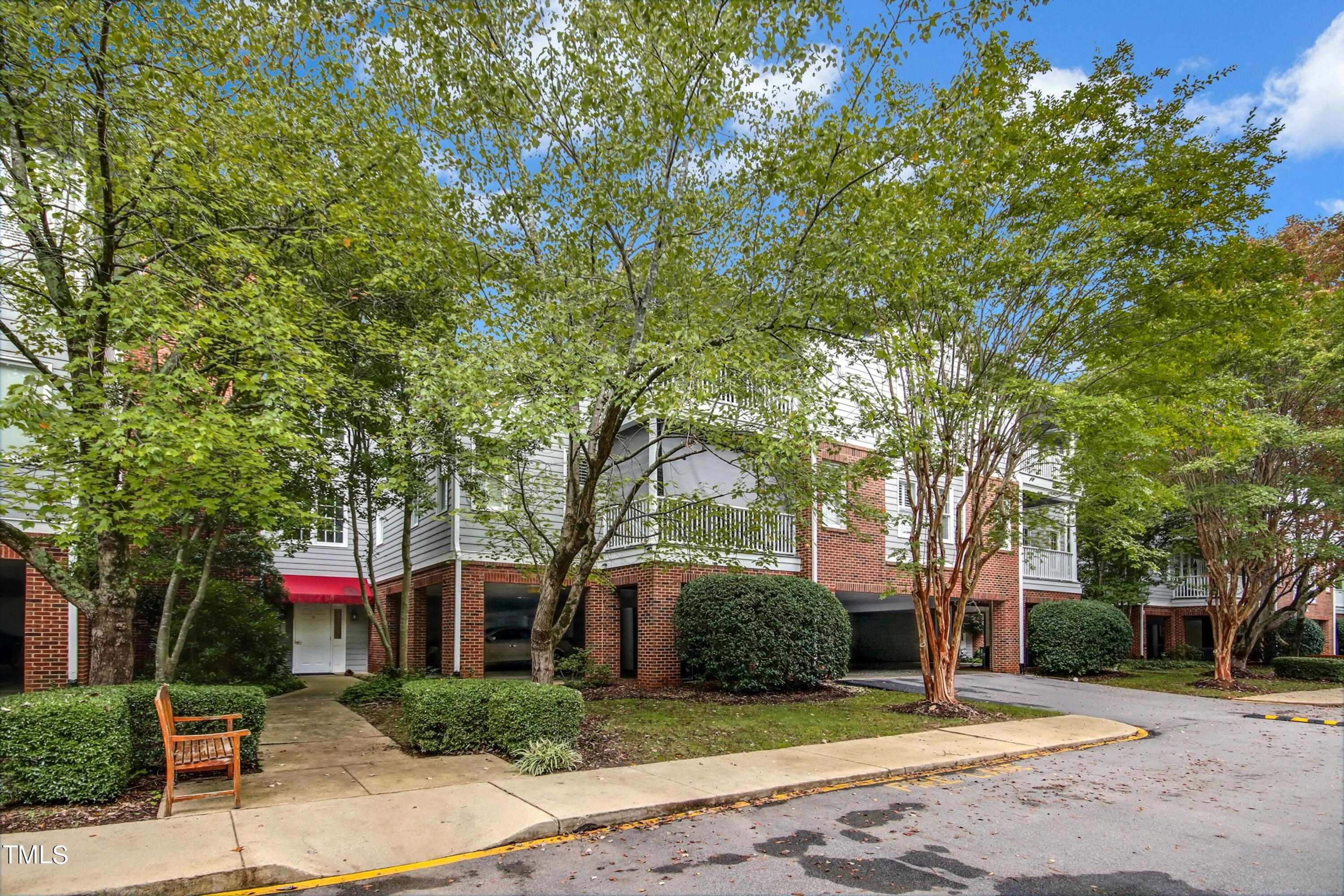 214 Lord Byron Court